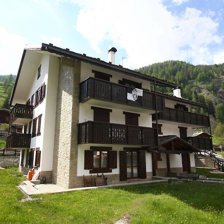 Champoluc Apartments Esterno foto