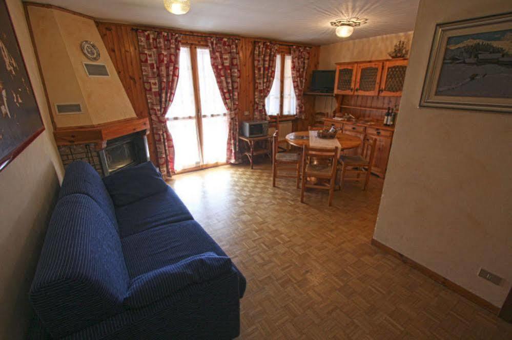 Champoluc Apartments Esterno foto