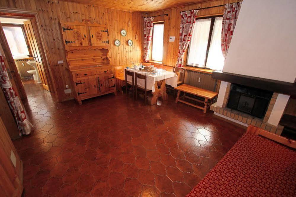 Champoluc Apartments Esterno foto