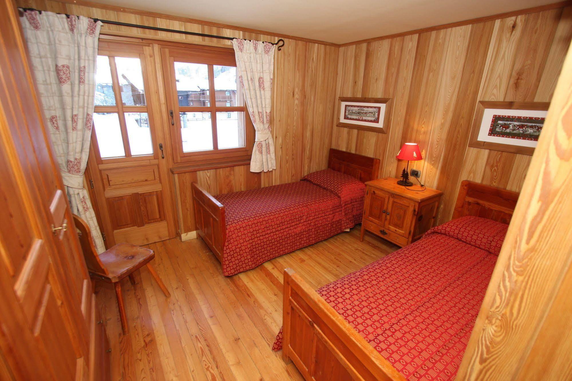 Champoluc Apartments Esterno foto