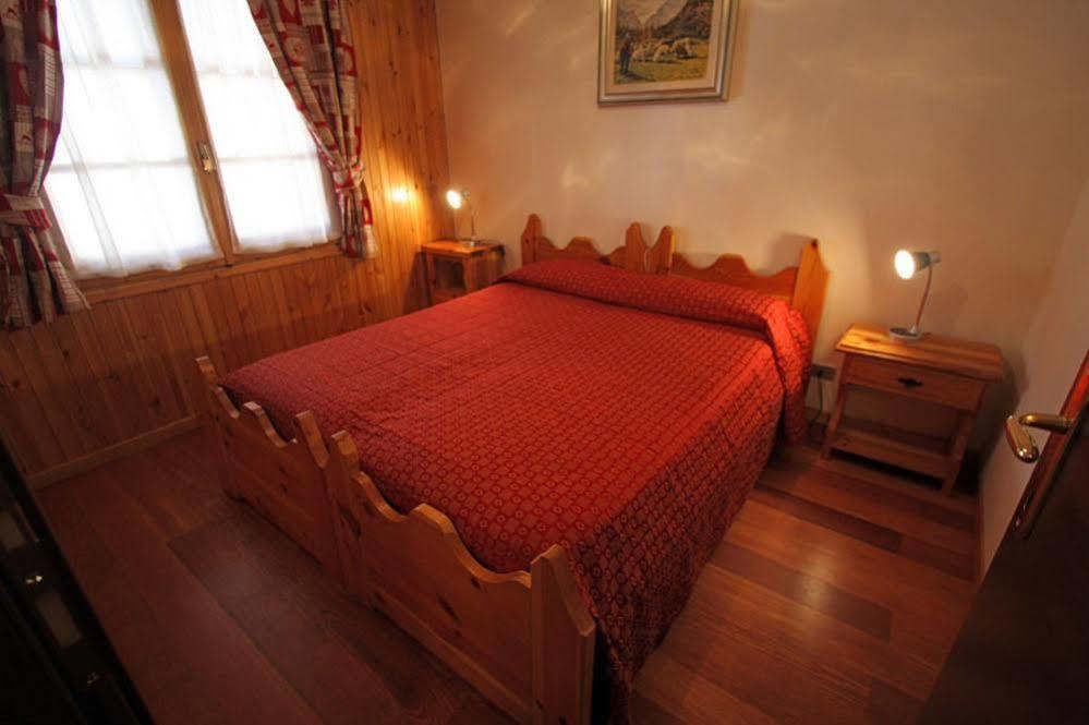 Champoluc Apartments Esterno foto